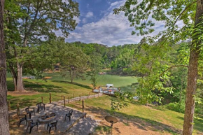 Douglas Lake Cabin with Dock - 25 Mi to Pigeon Forge!